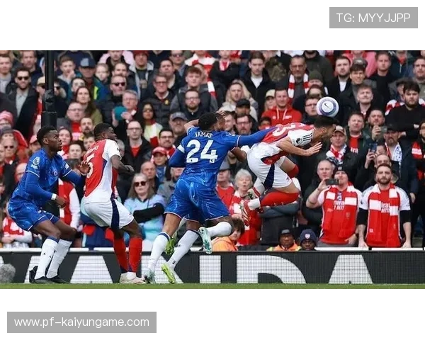 切尔西边路压迫赢得宝贵角球，策略背后的深意